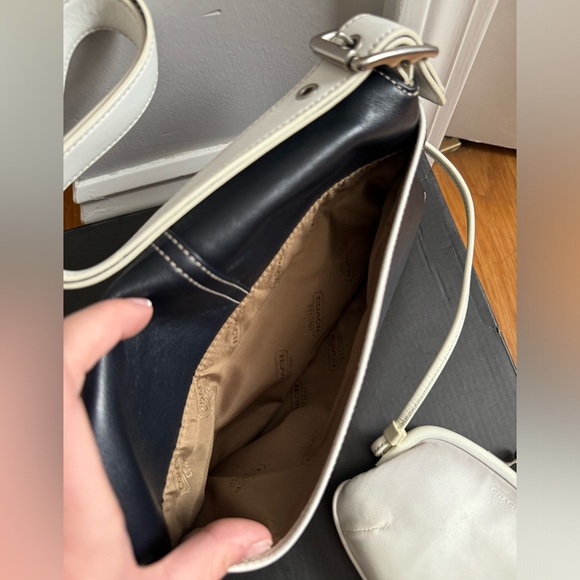 Coach Blue and White Leather Handbag with Coinpurse - Picture 11 of 16